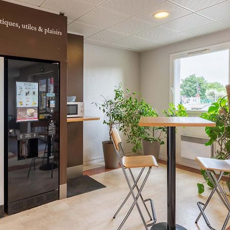 B&B Hotel Lyon Grand Stade Meyzieu Εξωτερικό φωτογραφία