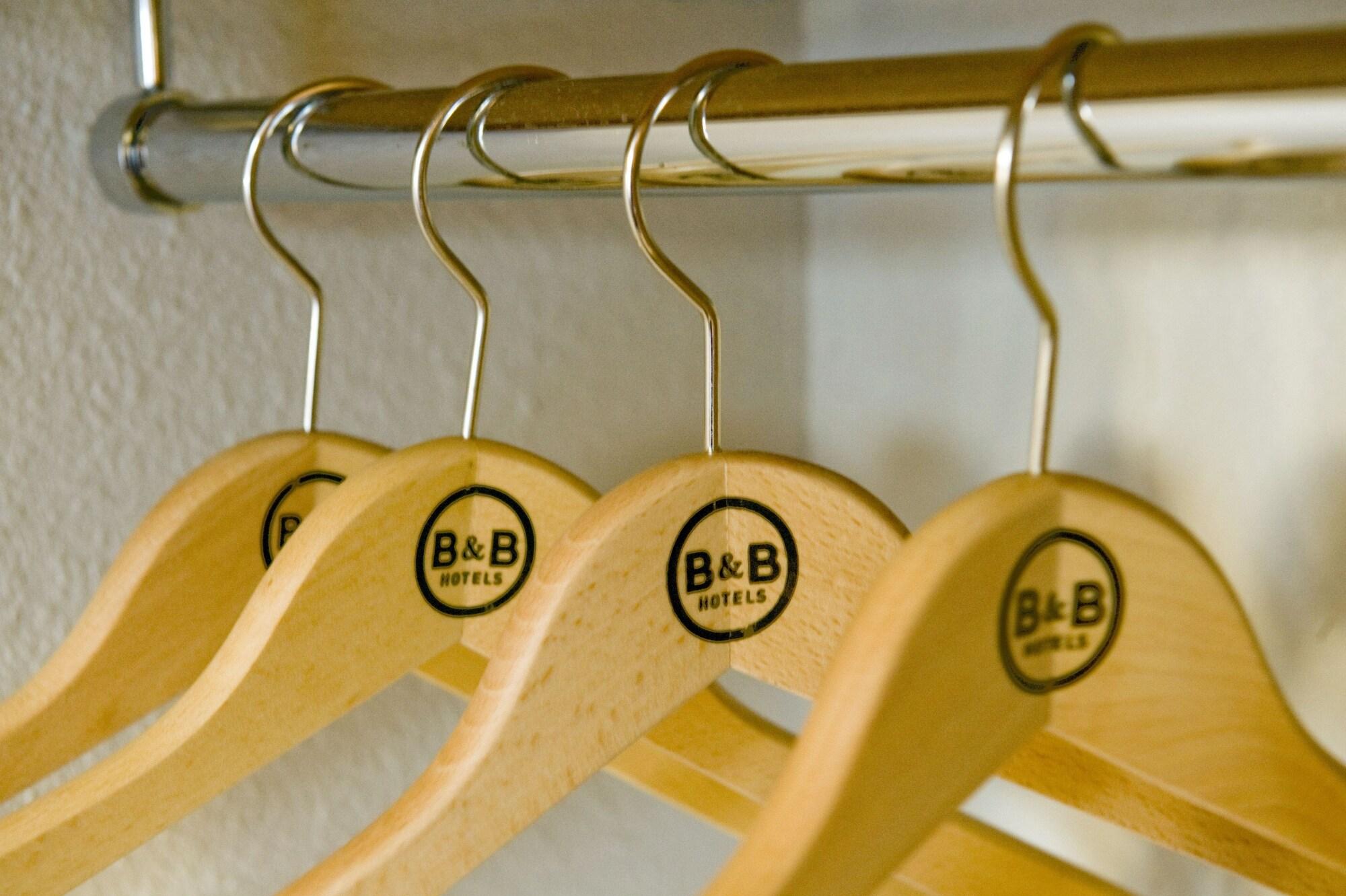 B&B Hotel Lyon Grand Stade Meyzieu Εξωτερικό φωτογραφία