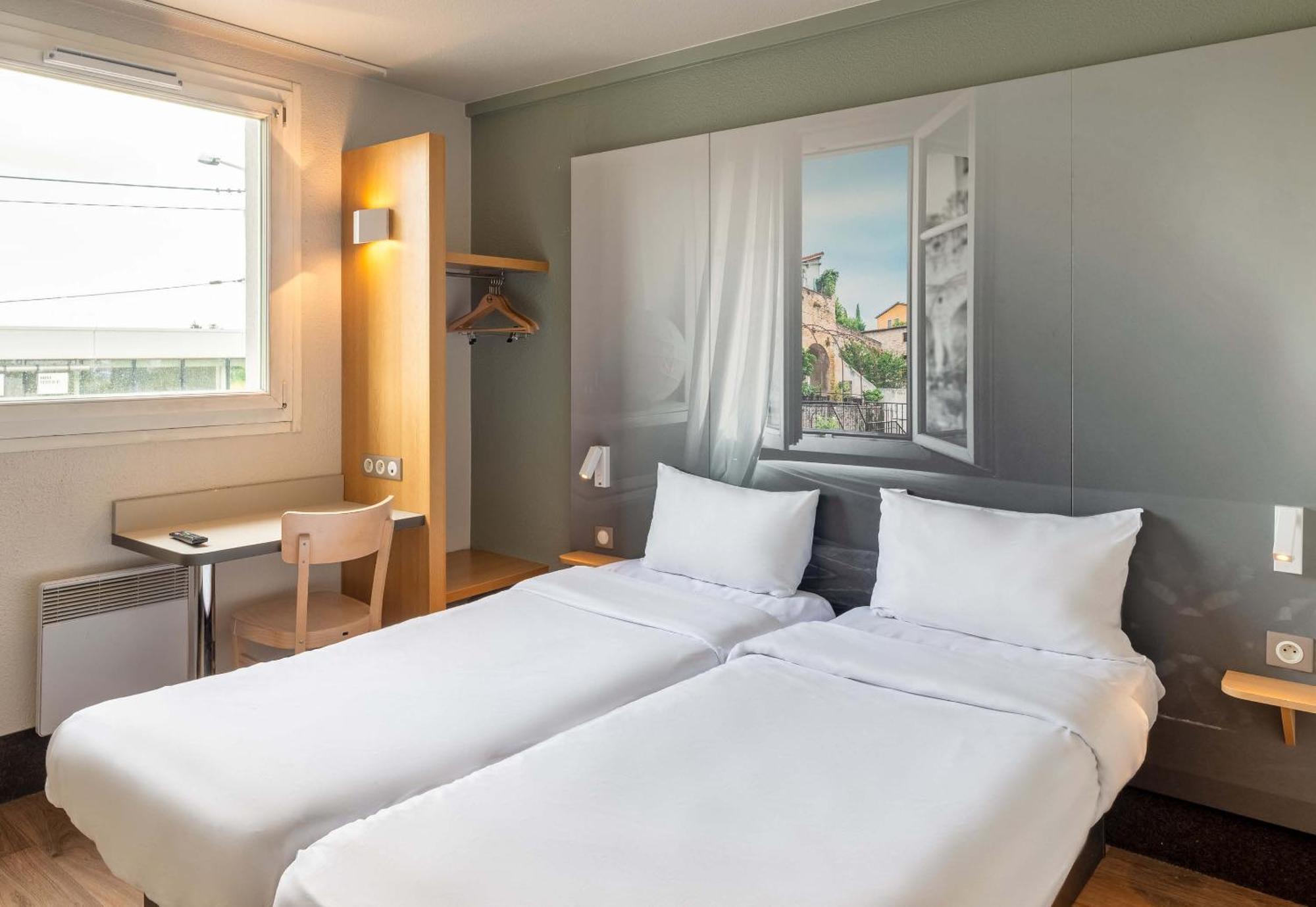 B&B Hotel Lyon Grand Stade Meyzieu Εξωτερικό φωτογραφία