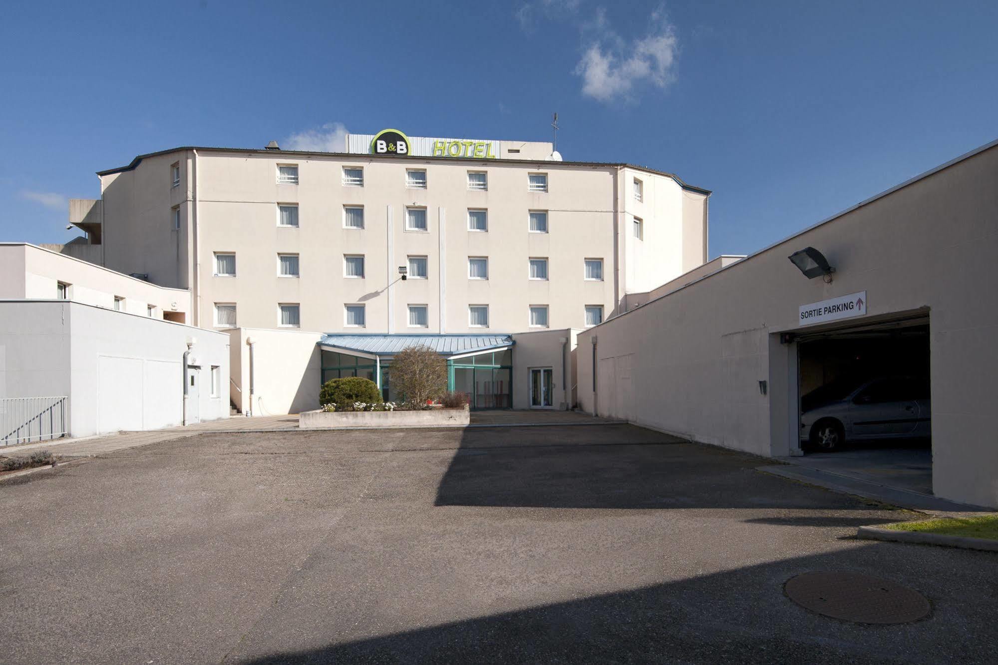 B&B Hotel Lyon Grand Stade Meyzieu Εξωτερικό φωτογραφία